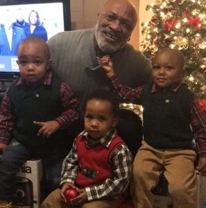 Meet your Posher, Gregory